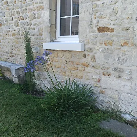 Les Rives Du Rochefollet Konukevi 3*